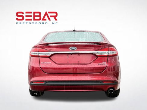 Used 2018 Ford Fusion SE image 7