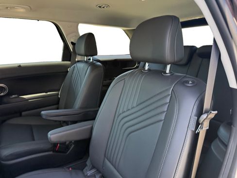 Certified 2026 Hyundai Palisade SEL FWD image 16
