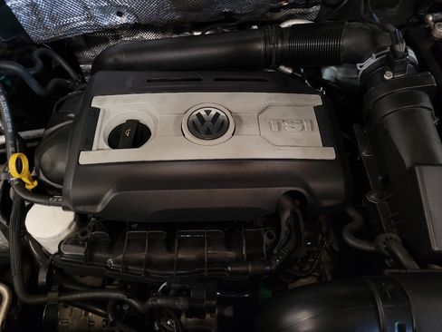 Used 2017 Volkswagen Tiguan Limited w/ Premium Package image 30