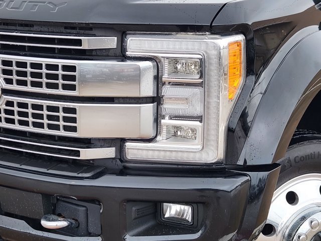 Used 2018 Ford F450 Platinum w/ Platinum Ultimate Package AWD/4WD image 9
