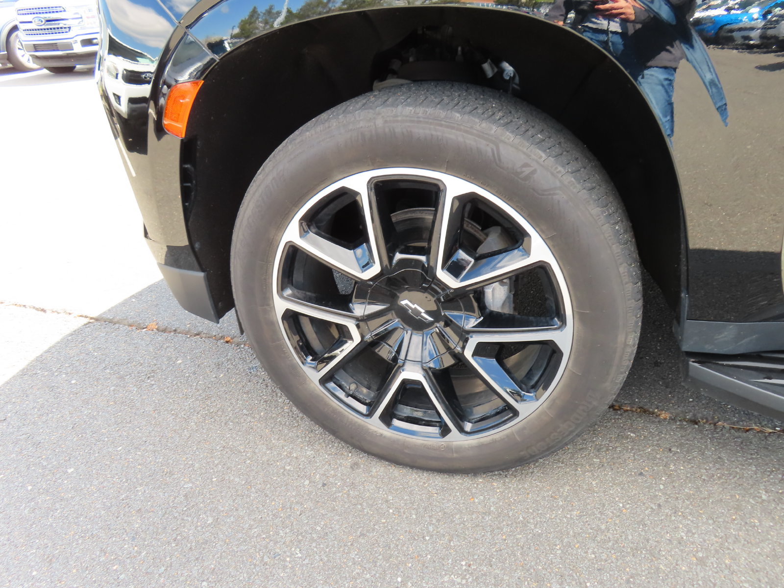 Used 2023 Chevrolet Tahoe RST w/ Luxury Package AWD/4WD image 11