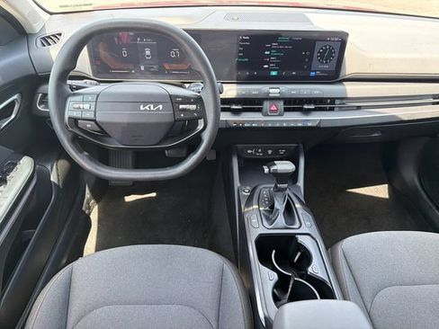Used 2025 Kia K4 FWD image 23