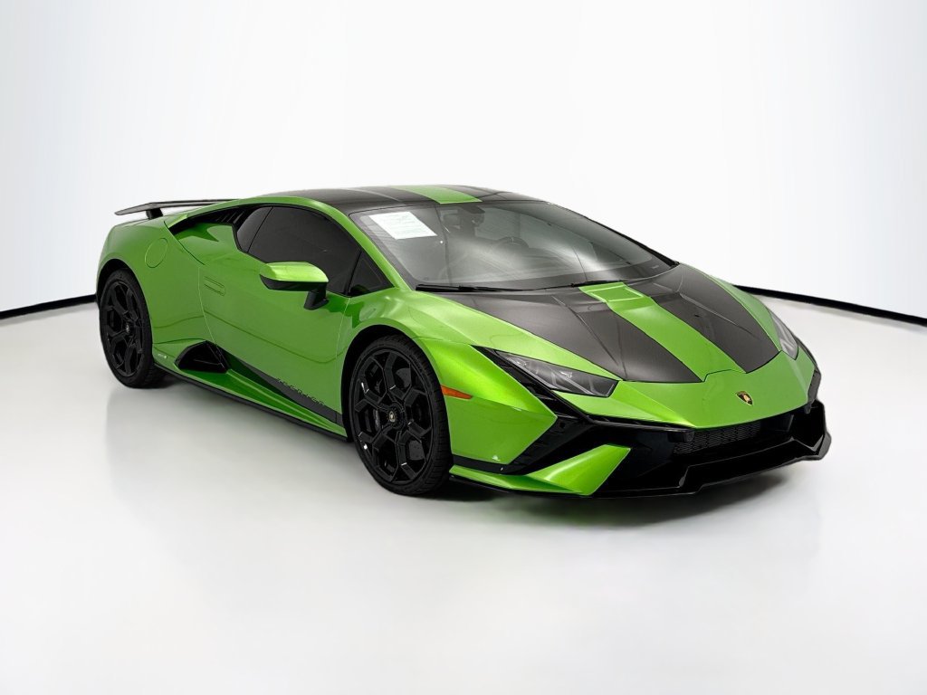 Used 2024 Lamborghini Huracan Tecnica RWD image 3