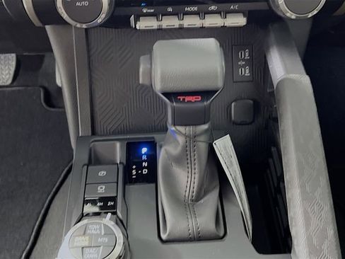 New 2025 Toyota Tacoma TRD Off-Road image 20