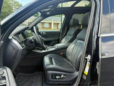 Used 2019 BMW X5 xDrive40i w/ Executive Package AWD/4WD image 13