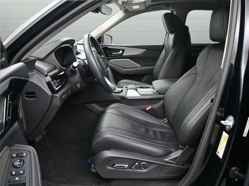 Used 2023 Acura MDX SH-AWD w/ Technology Package image 7