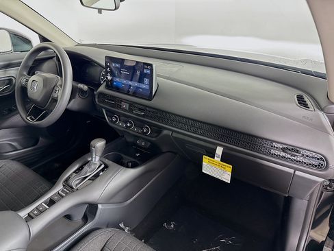 New 2026 Honda HR-V LX image 34