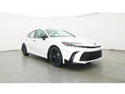 New 2026 Toyota Camry Hybrid image 29