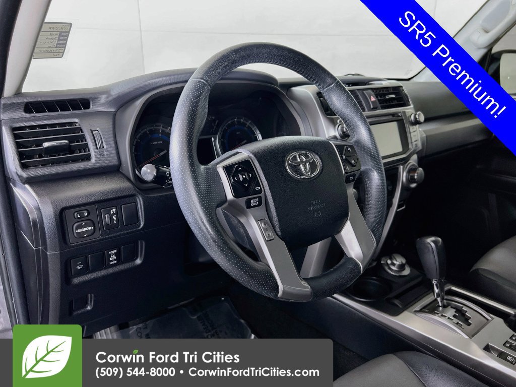 Used 2018 Toyota 4Runner SR5 Premium AWD/4WD image 3