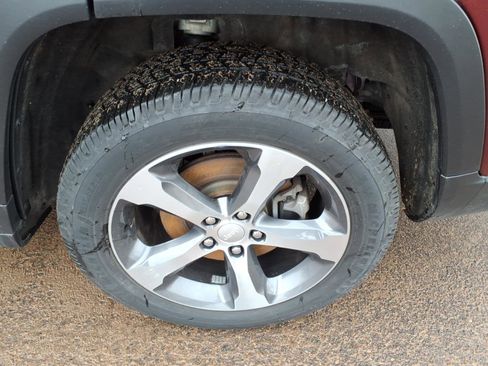 Used 2023 Jeep Grand Cherokee L Limited w/ Trailer Tow Group (B) image 21