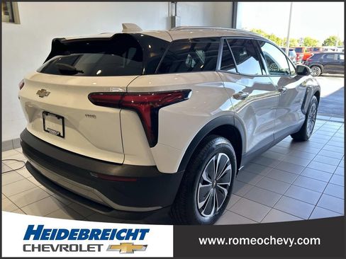 Used 2024 Chevrolet Blazer EV LT AWD/4WD image 4
