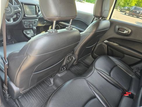 Used 2020 Jeep Compass Limited AWD/4WD image 24