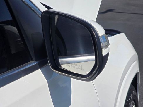 Used 2023 Mercedes-Benz GLS 450 4MATIC image 31