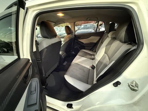 Used 2020 Subaru Crosstrek 2.0i image 13