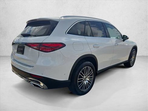 Used 2026 Mercedes-Benz GLC 300 image 5