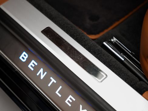 Used 2022 Bentley Flying Spur V8 AWD/4WD image 60