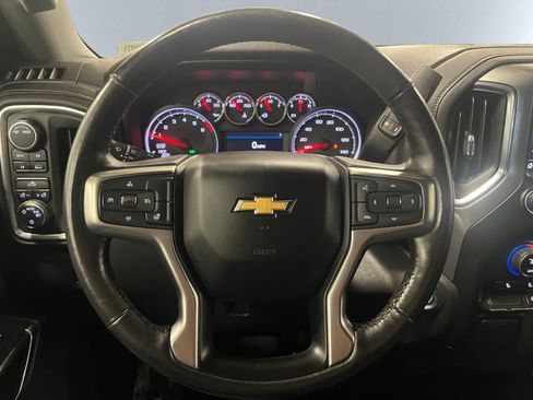 Used 2022 Chevrolet Silverado 1500 LT AWD/4WD image 16