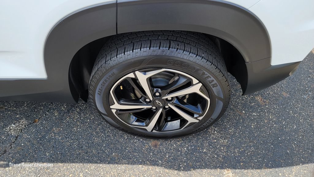 Used 2021 Chevrolet TrailBlazer RS w/ Convenience Package FWD image 8