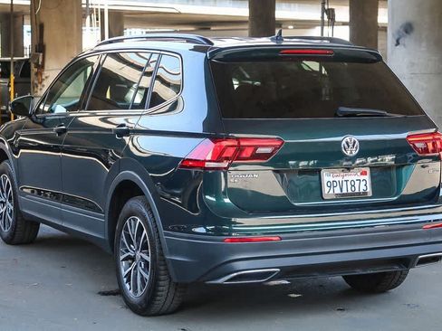 Used 2019 Volkswagen Tiguan SE w/ Panoramic Sunroof Package AWD/4WD image 9
