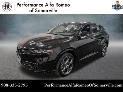Used 2025 Alfa Romeo Tonale w/ Premium Package AWD/4WD image 1