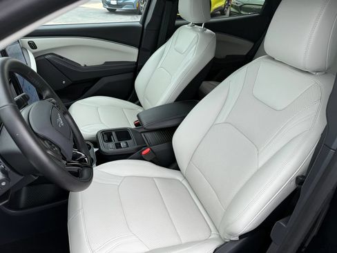 Certified 2025 Ford Mustang Mach-E Premium AWD/4WD image 17