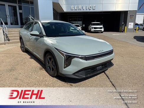 New 2026 Kia K4 FWD image 1