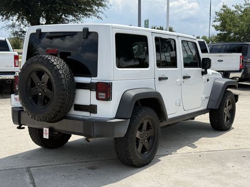 Used 2017 Jeep Wrangler Unlimited Sport AWD/4WD image 5