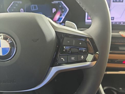 Used 2025 BMW 330i xDrive Sedan w/ Premium Package image 21