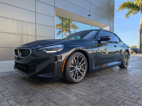 Used 2025 BMW 230i 230i w/ Convenience Package image 8