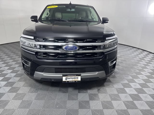 Used 2024 Ford Expedition Max Limited AWD/4WD image 2