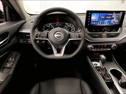 New 2026 Nissan Altima 2.5 SR FWD image 22