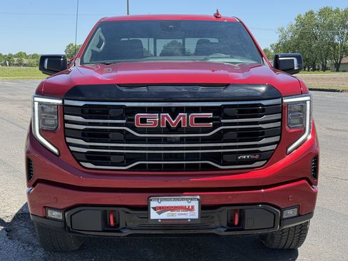 New 2026 GMC Sierra 1500 AT4 w/ AT4 Premium Package AWD/4WD image 9