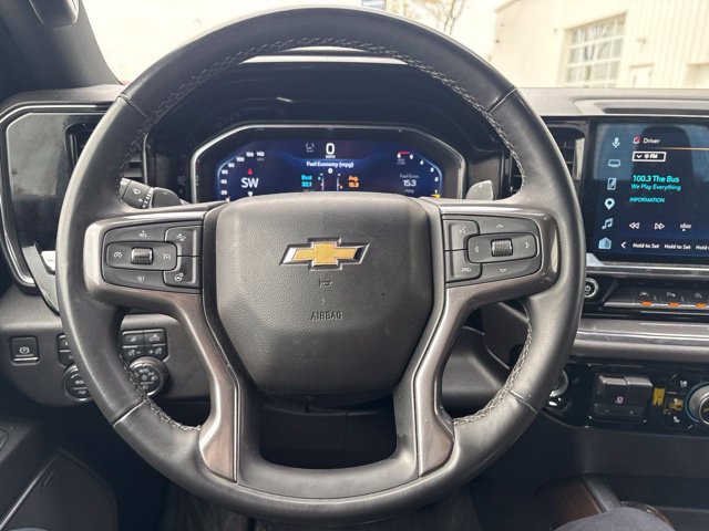 Used 2025 Chevrolet Silverado 1500 High Country w/ High Country Premium Package AWD/4WD image 12