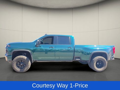 Used 2020 Chevrolet Silverado 3500 LTZ w/ LTZ Plus Package AWD/4WD image 5