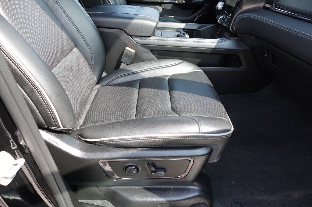 Used 2023 RAM 1500 Limited w/ Night Edition AWD/4WD image 39