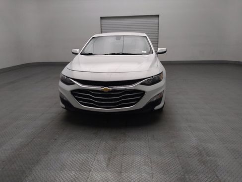 Used 2020 Chevrolet Malibu LT FWD image 15
