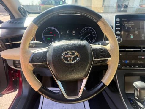 Used 2019 Toyota Avalon Limited w/ Advanced Safety Package FWD image 12