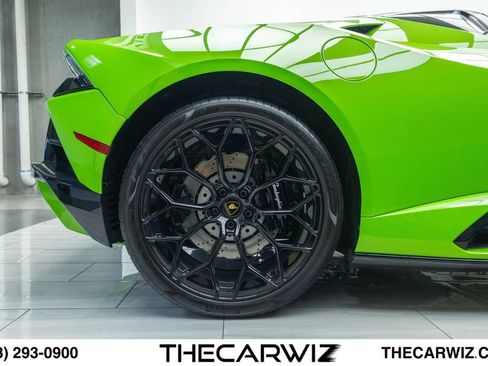 Used 2021 Lamborghini Huracan EVO RWD image 29