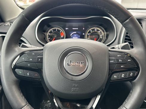 Used 2023 Jeep Cherokee Altitude Lux image 24