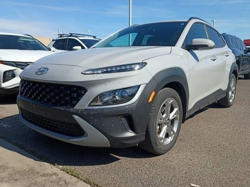 Used 2023 Hyundai Kona SEL w/ Winter Weather Package FWD image 1