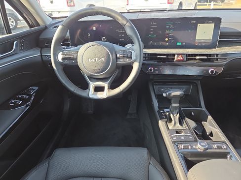Used 2025 Kia K5 EX FWD image 9