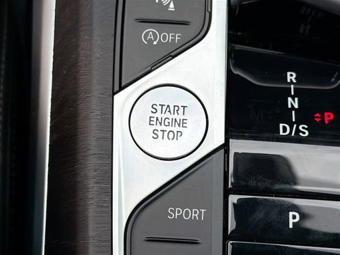 Certified 2024 BMW 330i Sedan image 36