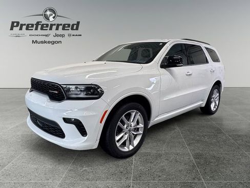 Used 2023 Dodge Durango GT image 6