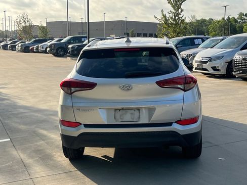 Used 2017 Hyundai Tucson SE Plus w/ Cargo Package FWD image 11
