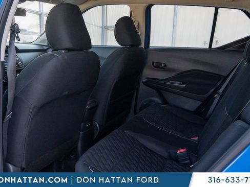 Used 2022 Nissan Kicks S FWD image 16