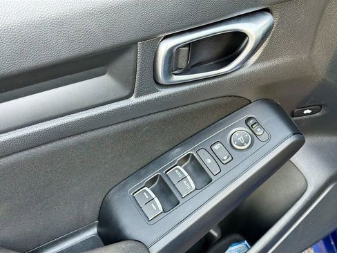 Used 2023 Honda Civic Sport image 17