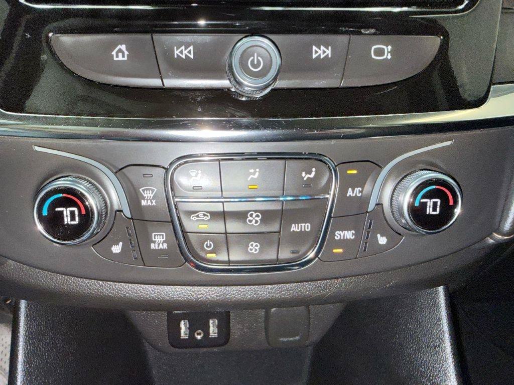 Used 2021 Chevrolet Traverse LT AWD/4WD image 18