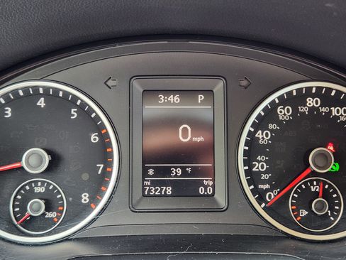 Used 2016 Volkswagen Tiguan S image 21