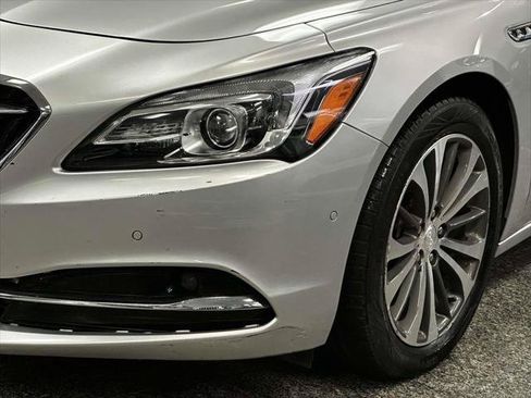 Used 2017 Buick LaCrosse Premium w/ Driver Confidence Package #2 AWD/4WD image 6