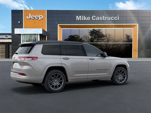 New 2026 Jeep Grand Cherokee L Summit w/ Obsidian Package AWD/4WD image 5